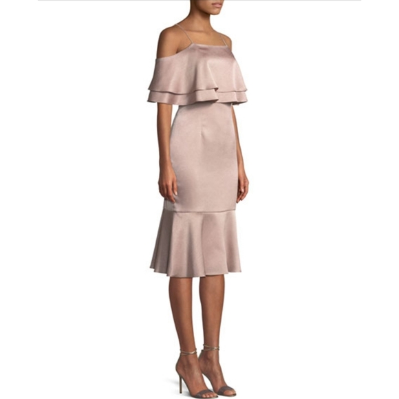 Aidan by Aidan Mattox Dresses & Skirts - 🔥Aidan Mattox Hammered Satin Layer Cold-Shoulder Dress
